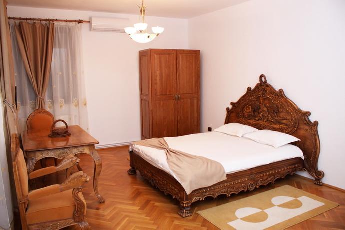 Casa Craiova Nuova Hotell Exteriör bild