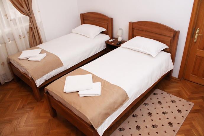 Casa Craiova Nuova Hotell Exteriör bild