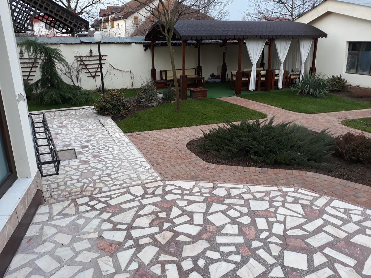 Casa Craiova Nuova Hotell Exteriör bild